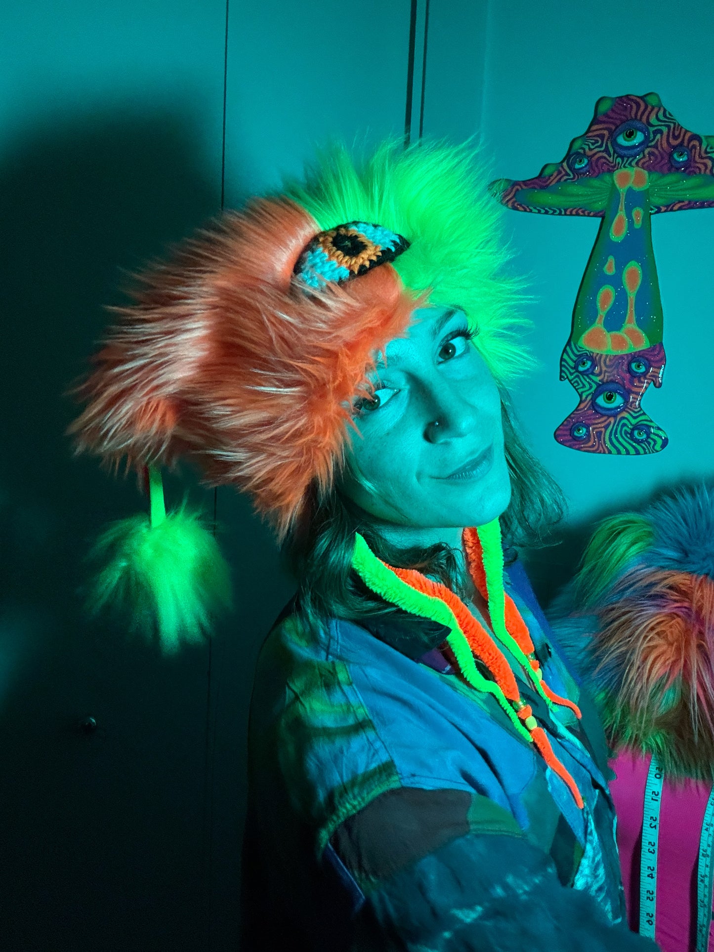 highlighter all nighter - monster bopper hat - 22"