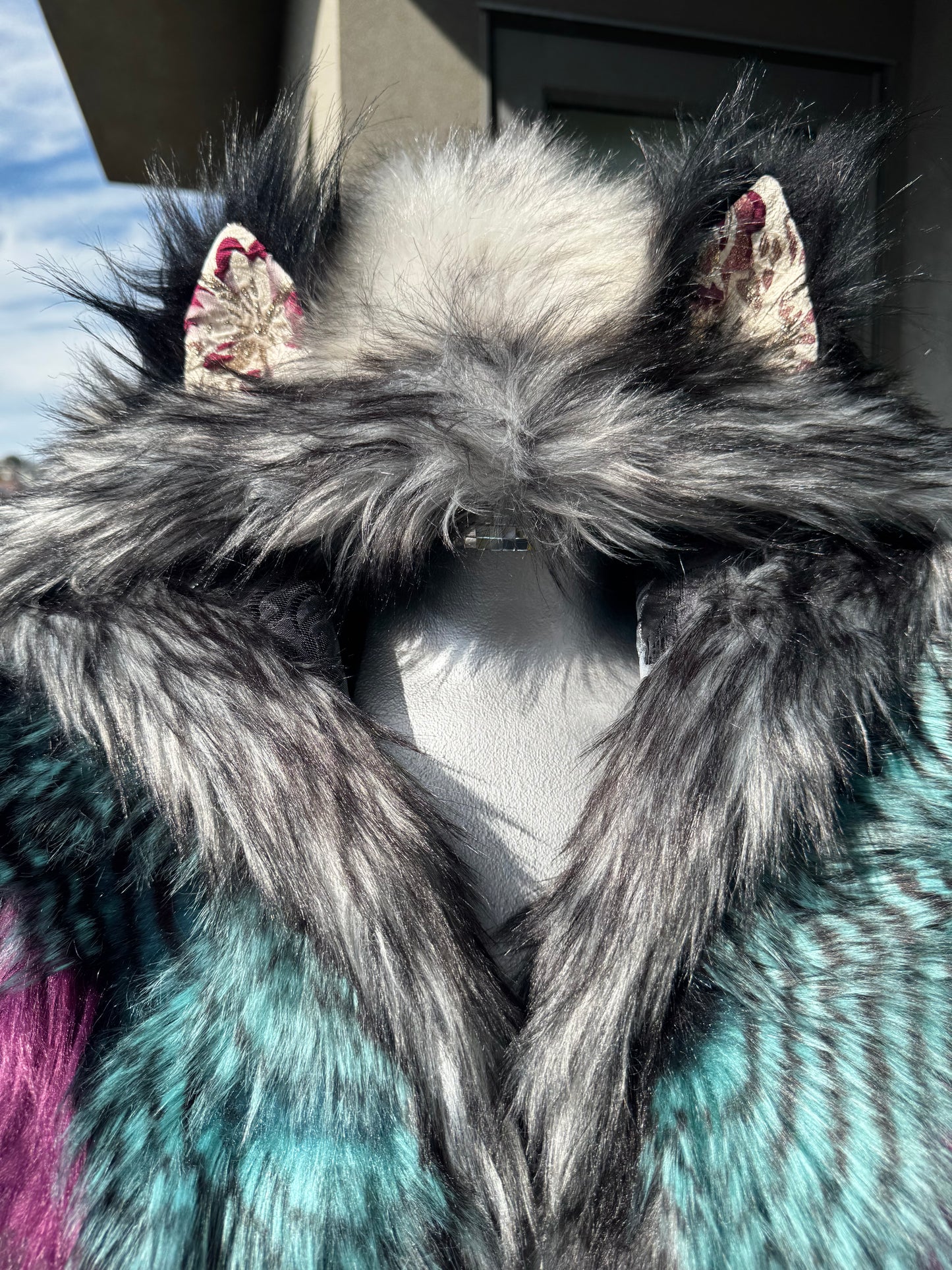 Blue Quartz - Fluffe Hood