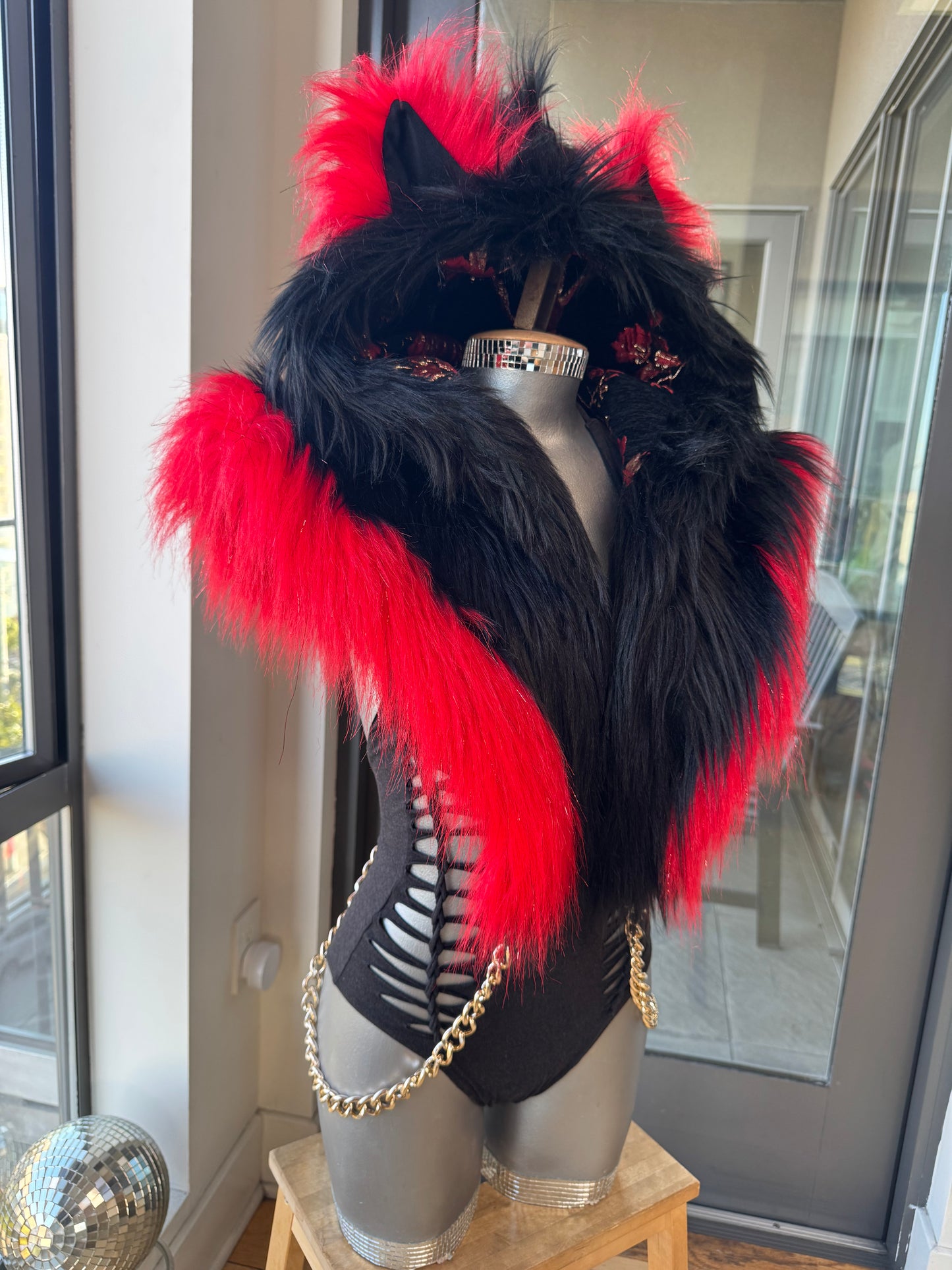 Blood Moon - Fluffe Hood