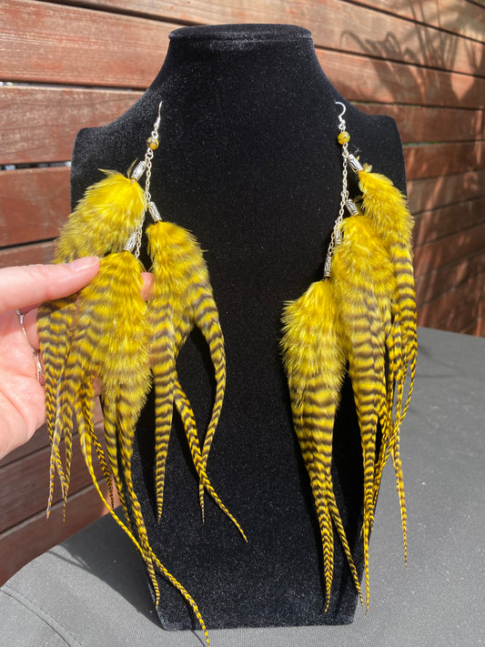 Mustard Tripp - Fluffy Feather Earrings